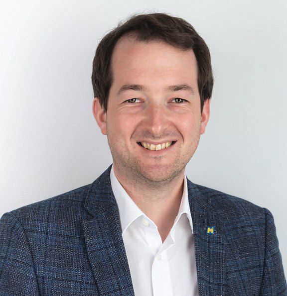 Markus_Burgstaller_Portrait_02.jpeg